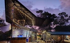 Shipwrecked Hostel